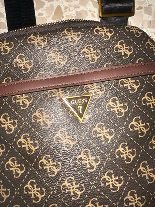 Bandolera Guess Marrón Oscuro - Como Nueva
