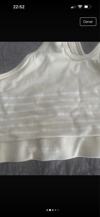 Sujetador deportivo asimétrico beige
