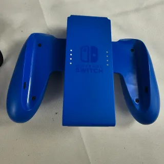 Nintendo Switch Mario red e blu