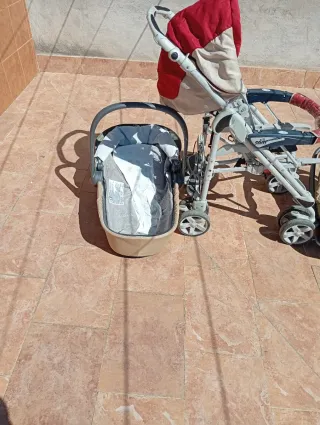 Carro de bebé y silla de coche Cam