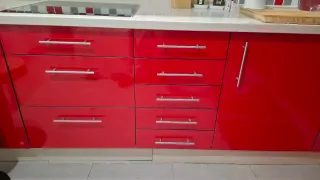 Lote puertas cocina rojo brillo. NEGOCIABLE