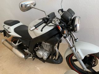 Daelim Roadwin 125cc Blanca