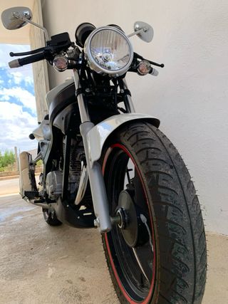 Daelim Roadwin 125cc Blanca
