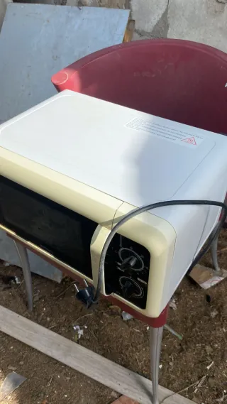 Microondas blanco