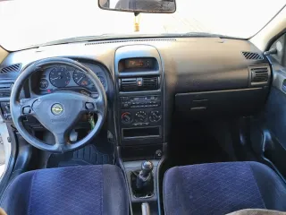 Opel Astra 2000