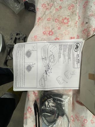 Lote GIVI Yamaha: respaldos, baúles, soportes