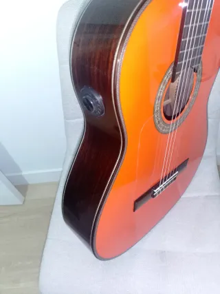 Guitarra Flamenca amplificada