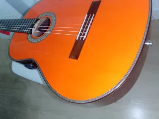 Guitarra Flamenca amplificada