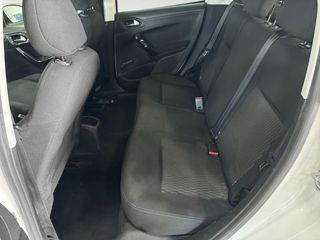 Peugeot 208 PureTech 82 Style 60 kW (82 CV)
