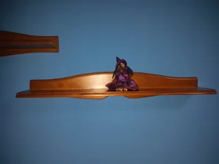 Estanterías de pino macizas verde oliva.