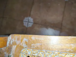 Silla reclinatorio antiguo madera y tela