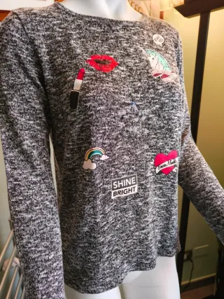 Maglia  ragazza con applicazioni e paillettes