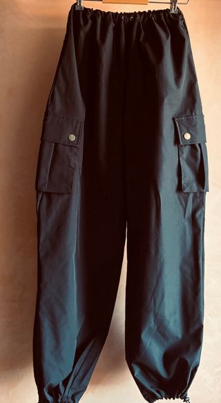 Pantalón Cargo Negro