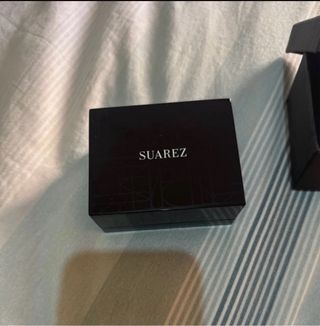 Anillo Suarez plata y espinelas negras