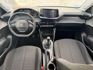 Peugeot 208 2022