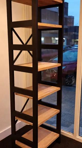 Scaffalatura in legno e ferro 40x 200