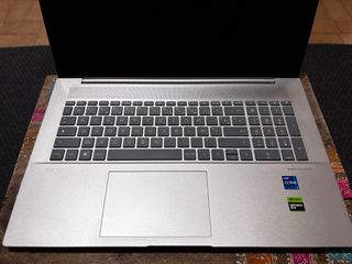 Portátil HP Envy 17 FHD 17.3 core i7