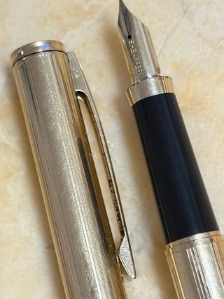 Pluma Sheaffer usa Vintage Dorada