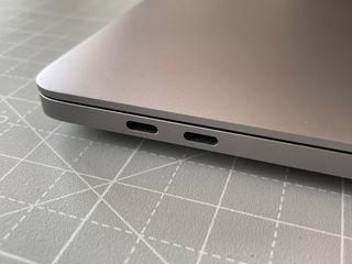 MacBook Pro 16” 2019 i9 32GB RAM 1TB SSD