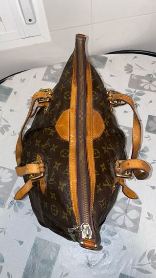 Louis Vuitton Palermo GM Monogram Marrón