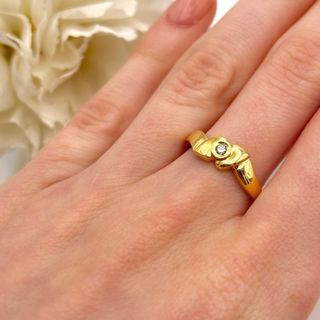 Anillo de oro 18kt con diamante