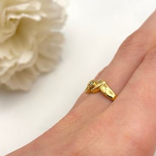 Anillo de oro 18kt con diamante