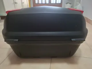 Baúl Moto Givi Blade 47L Negro
