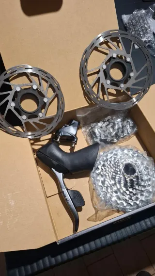 Comando SRAM Force AXS 12v + Pacco + Pinza + disch