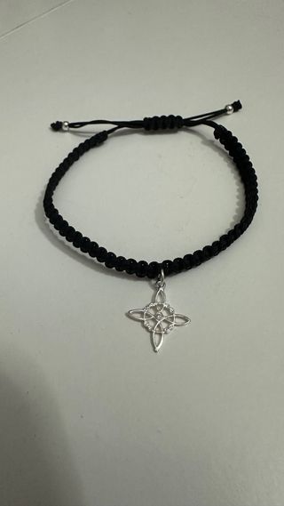 Pulsera artesanal Nudo de Brujas en Plata de Ley