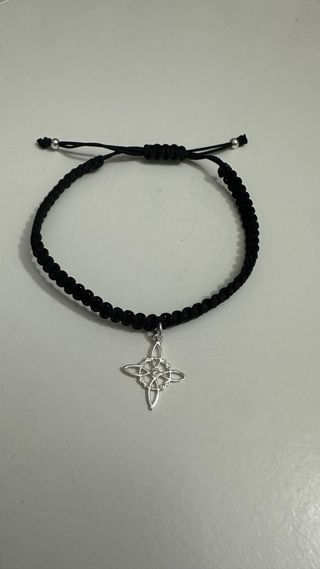 Pulsera artesanal Nudo de Brujas en Plata de Ley