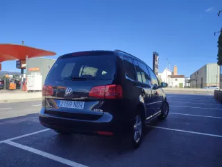 Volkswagen Touran 2011