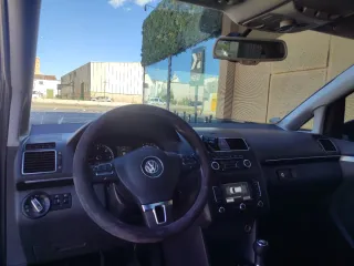 Volkswagen Touran 2011