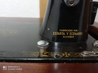 Máquina de coser Sigma antigua
