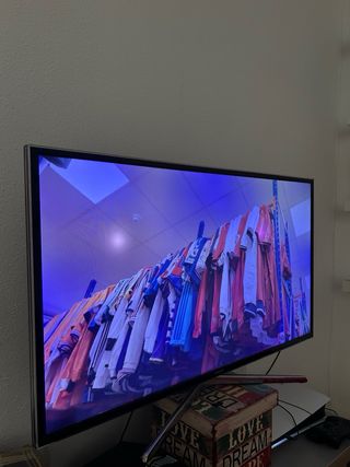 Televisor Samsung Smart TV 40” Negro