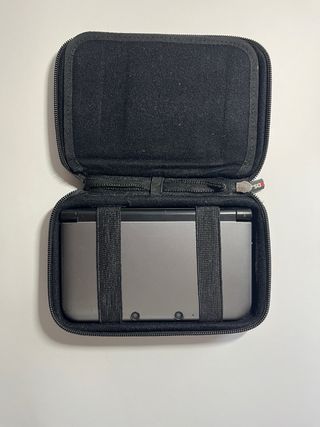 Nintendo 3DS XL con juegos