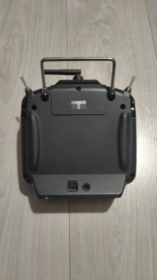 Emissora Futaba T8FG Super 2.4GHz FASST