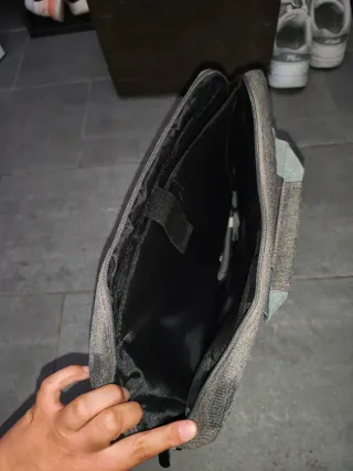 Maletín para portátil gris y negro