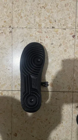 Nike Air Force 1 Gris y Negro