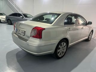 Toyota Avensis 2008