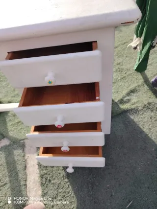 Mueble cajonera de pino