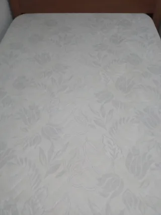 Base cama tapizada + Cabecero de regalo medida