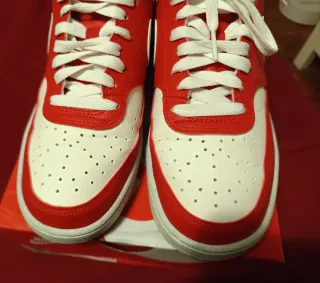 Zapatillas Nike Rojas y Blancas