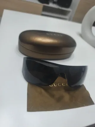 Gafas de sol Gucci negras