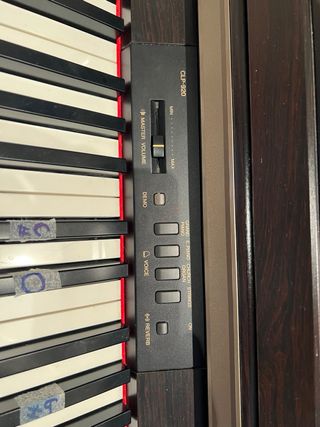 Piano Yamaha Clavinova Madera Oscura
