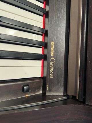 Piano Yamaha Clavinova Madera Oscura