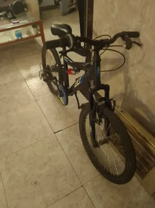 Estupenda Bicicleta de Montaña Infantil 200.