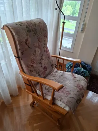 Oportunidad Mecedora Beige y Marrón