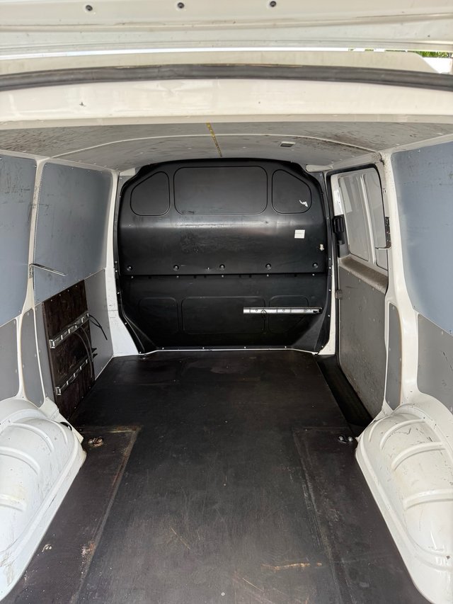 🚐 Volkswagen Transporter T5 2015 | Ideal Camper