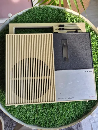 Reproductor de casete Lavis 1000 beige/negro