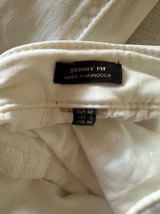 Pantalón skinny blanco